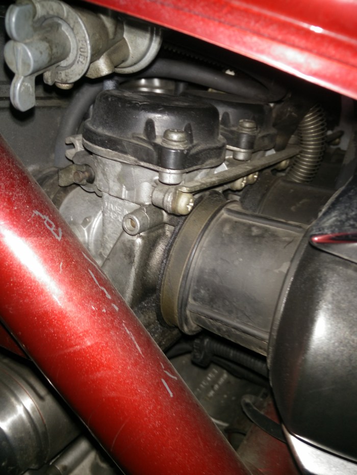 Bandit GSF250SV carb IMG_20160102_162508